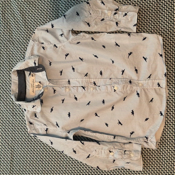 3 for 25, 3 kid’s shirt , H&M, size 4-5, - Picture 4 of 10
